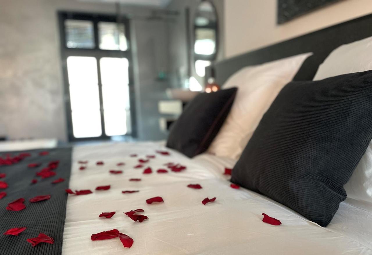 Ennea - Jacuzzi & Luxury (adults Only) Apartment *